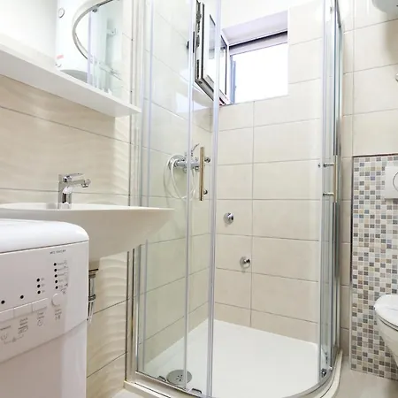 Apartment Marta I Franka *