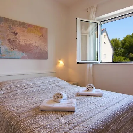 Apartment Marta I Franka Zablaće