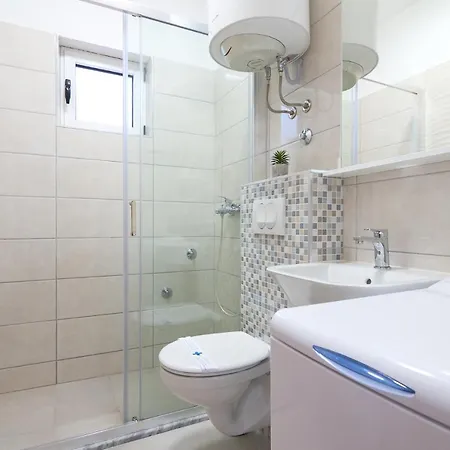 Apartment Marta I Franka Zablace